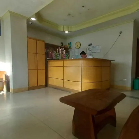 Oyo 1066 Dorotello Apartelle